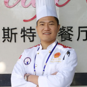李鳳坤，廣州市技術能手